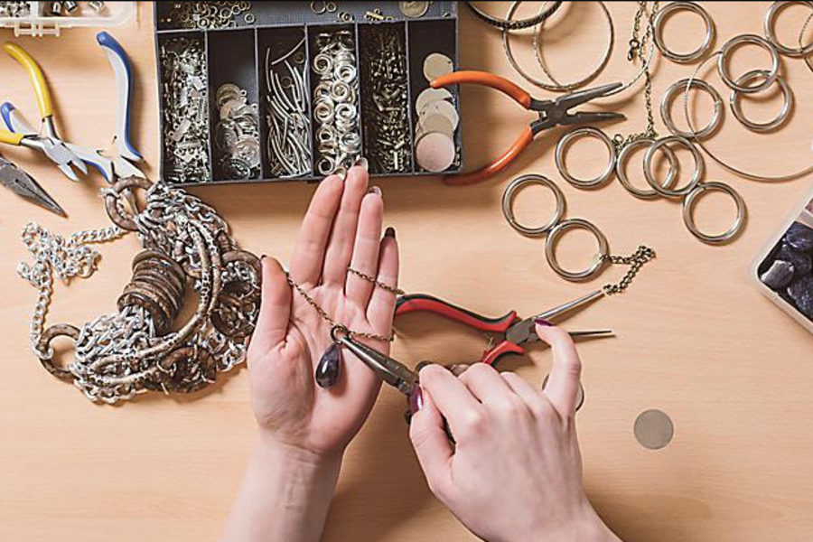 RCI Jewellery Making .png